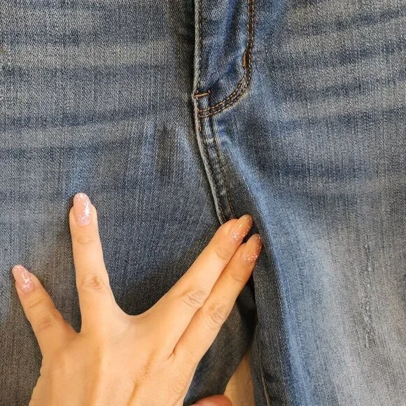 Judy Blue Distressed Relaxed Fit High Waist Stretchy Medium Wash Ankle Jeans 29 - Picture 5 of 12